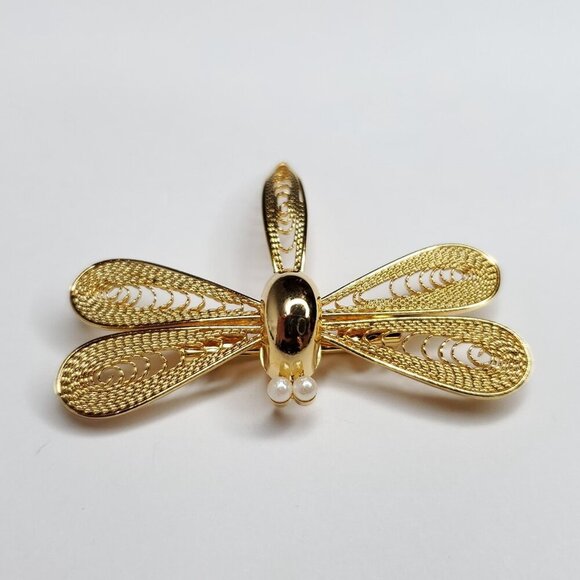 Vintage Avon Filigree Dragonfly Brooch Goldtone Faux Pearls Flying Insect Bug - Picture 3 of 4